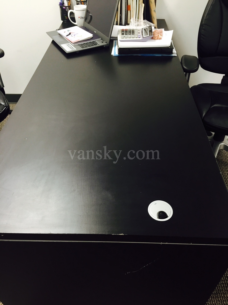 161222140912_office desk-3.JPG